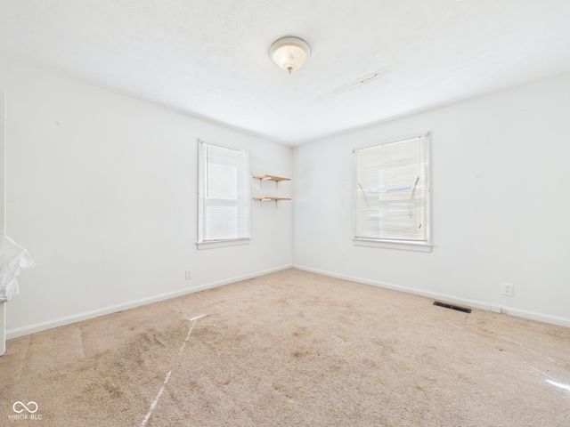 2230 W 8th Street, Anderson, IN 46016