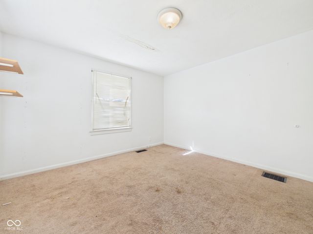 2230 W 8th Street, Anderson, IN 46016