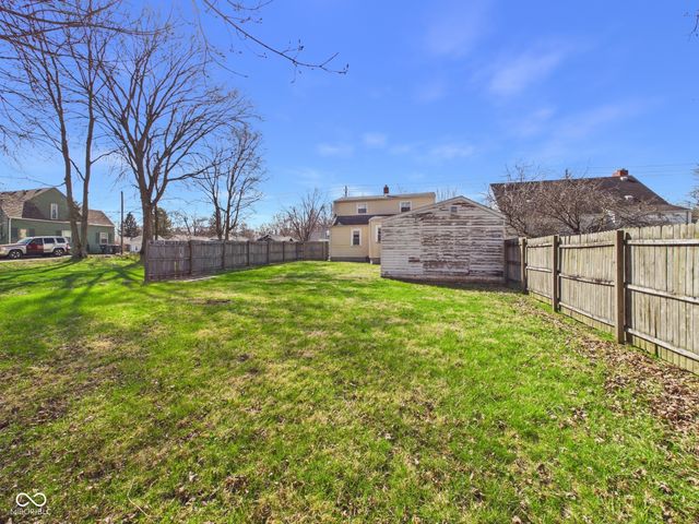 2230 W 8th Street, Anderson, IN 46016