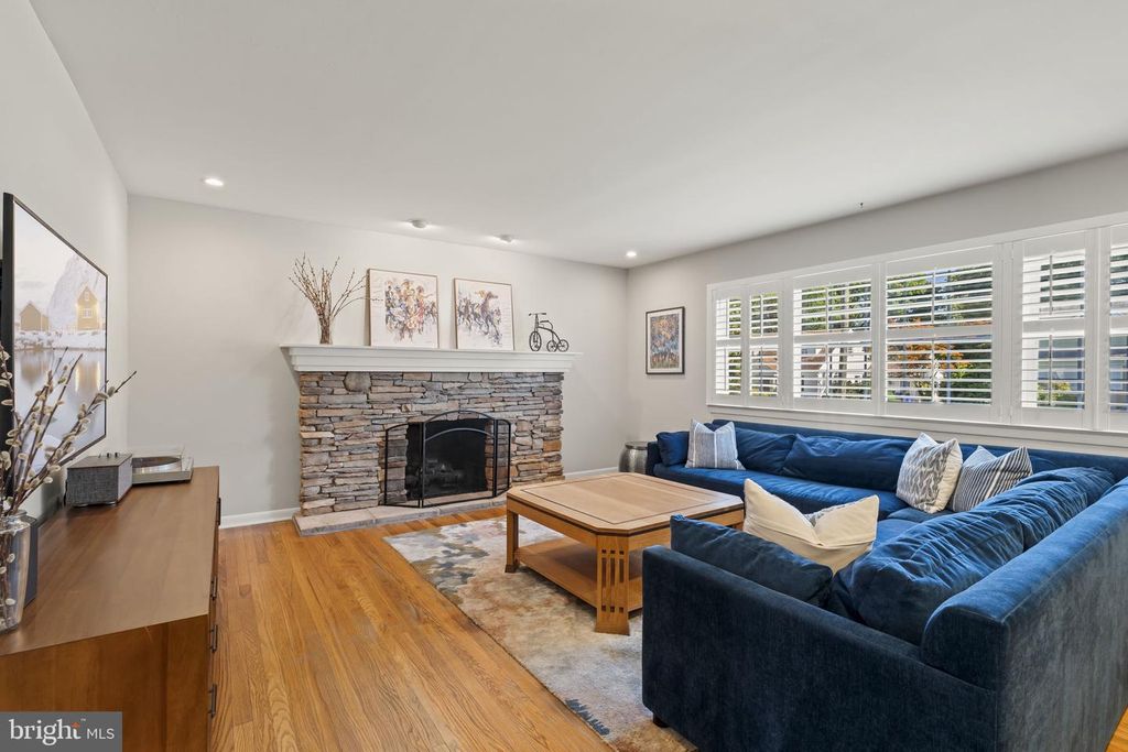 128 RODNEY CIR, BRYN MAWR, PA 19010 — photo 4