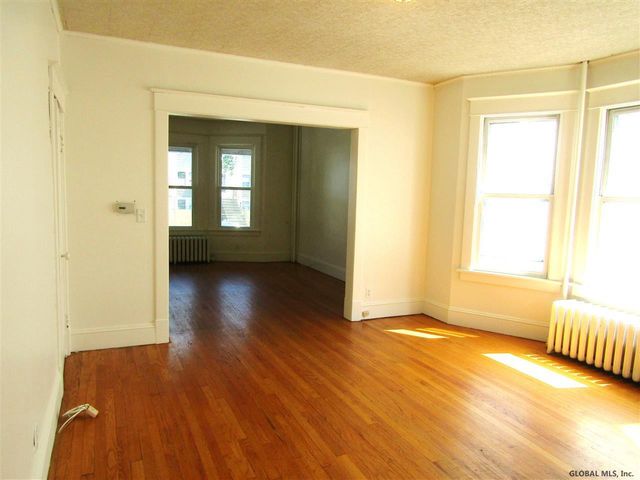 84 WINTHROP Avenue, Albany, NY 12203