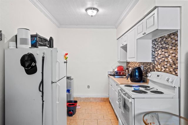 322 S MAPLE AVENUE, Sanford, FL 32771