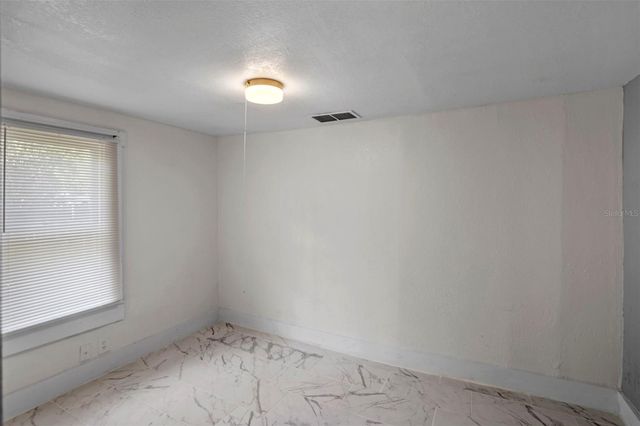 322 S MAPLE AVENUE, Sanford, FL 32771