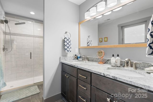 37 Bryant Street, Asheville, NC 28806