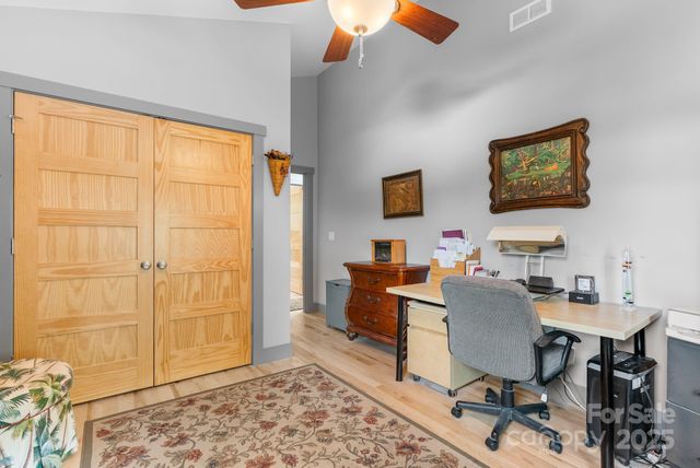 37 Bryant Street, Asheville, NC 28806