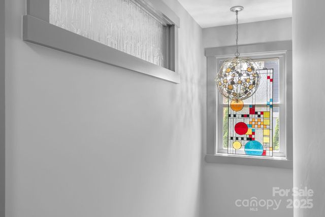 37 Bryant Street, Asheville, NC 28806