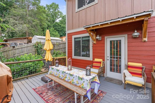 37 Bryant Street, Asheville, NC 28806