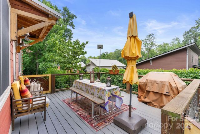 37 Bryant Street, Asheville, NC 28806