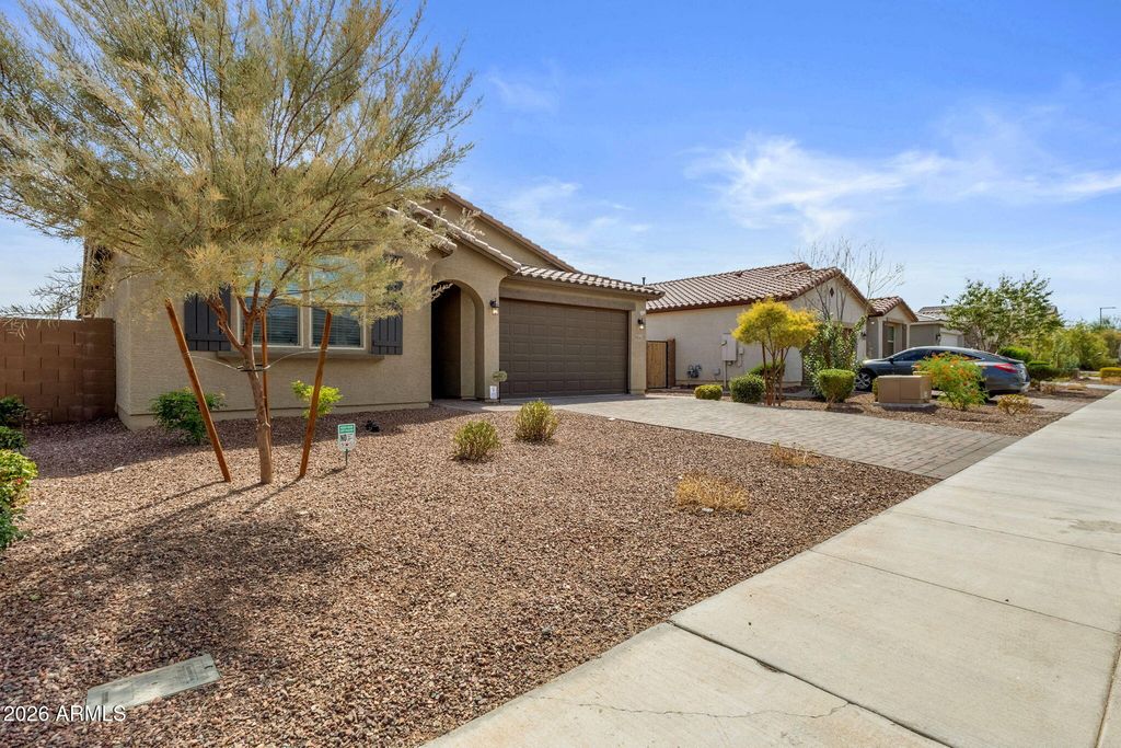 19543 W Edgemont Avenue, Buckeye, AZ 85396 — photo 2