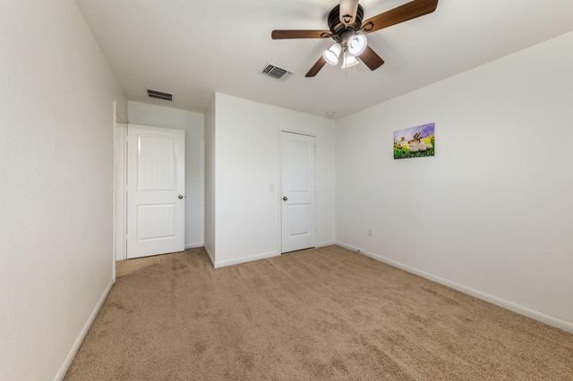 925 Woodduck TRL, Leander, TX 78641