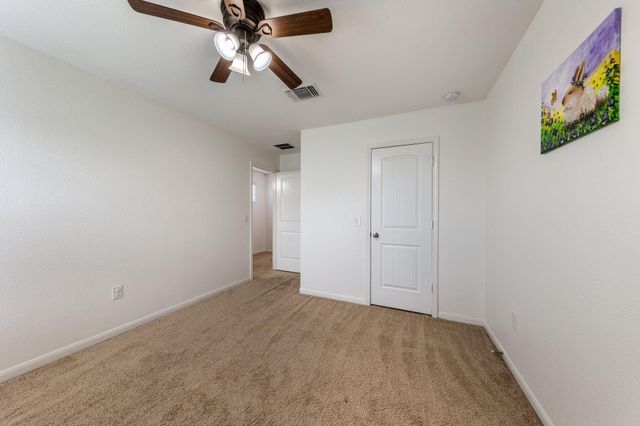 925 Woodduck TRL, Leander, TX 78641