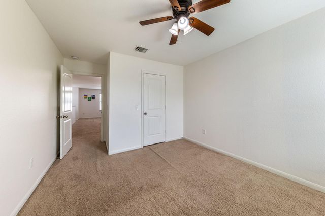 925 Woodduck TRL, Leander, TX 78641