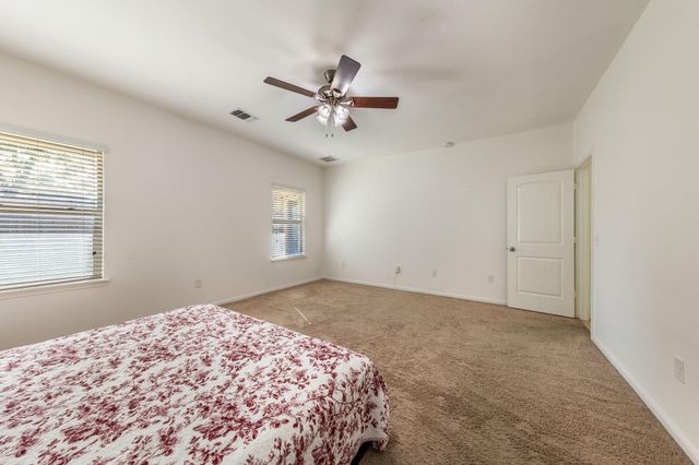 925 Woodduck TRL, Leander, TX 78641