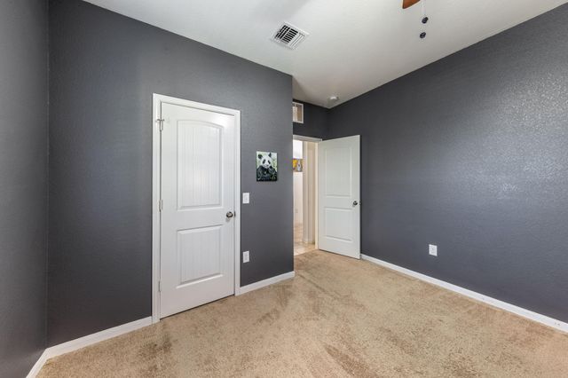 925 Woodduck TRL, Leander, TX 78641