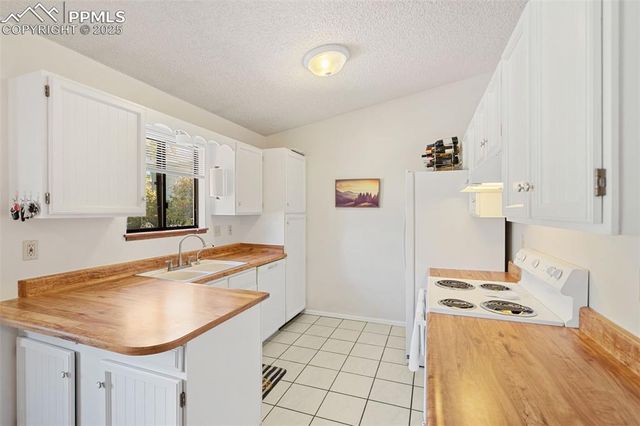 3550 Smokestone Place, Colorado Springs, CO 80920