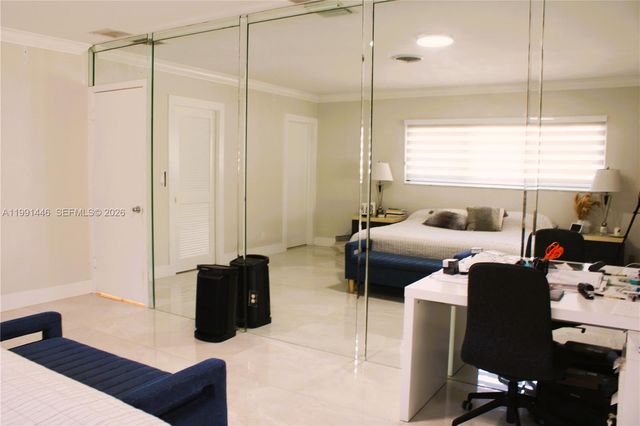 2901 NW 10th Ave, Wilton Manors, FL 33311