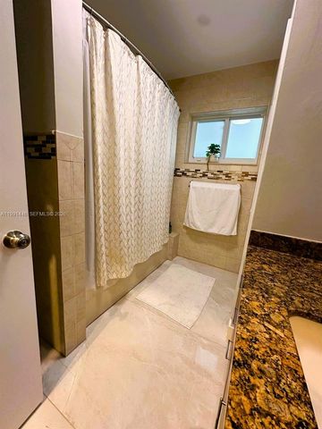 2901 NW 10th Ave, Wilton Manors, FL 33311