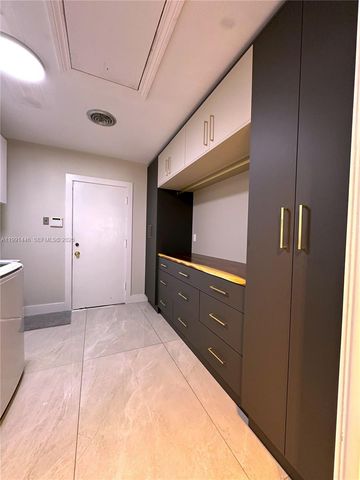 2901 NW 10th Ave, Wilton Manors, FL 33311