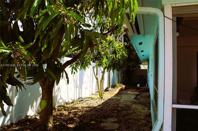 2901 NW 10th Ave, Wilton Manors, FL 33311