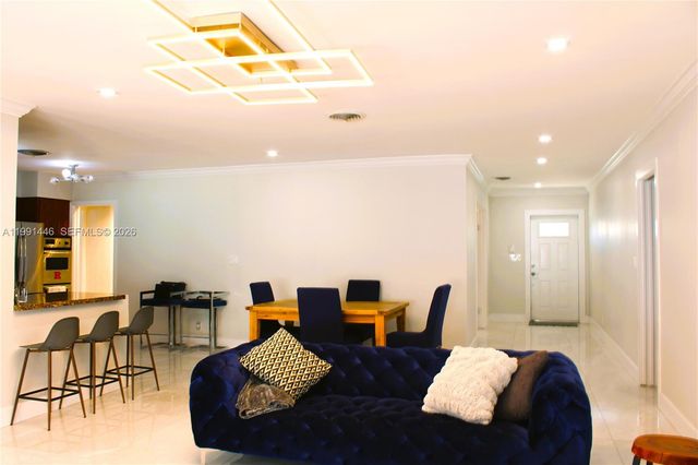 2901 NW 10th Ave, Wilton Manors, FL 33311