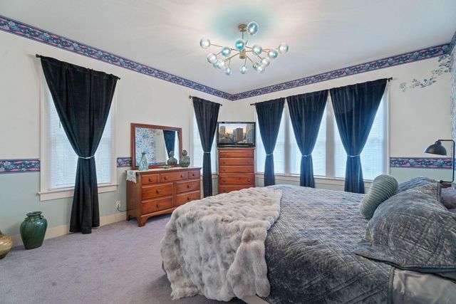 1709 W Lake DR, Taylor, TX 76574