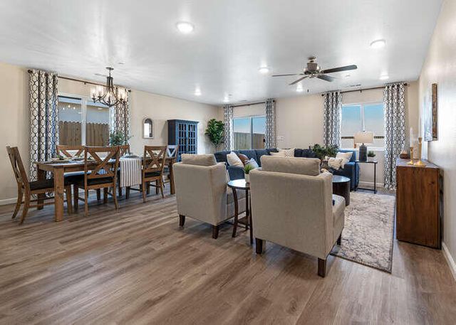 7062 W Oriole Avenue, Visalia, CA 93291