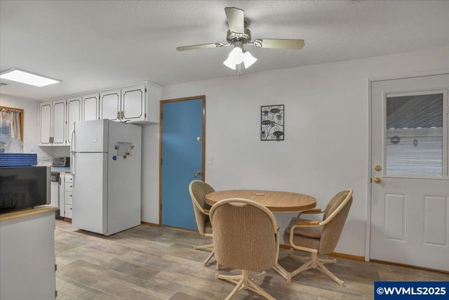 1720 Jansen Wy, Woodburn, OR 97071