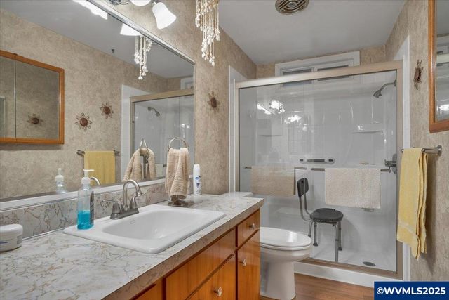 1720 Jansen Wy, Woodburn, OR 97071