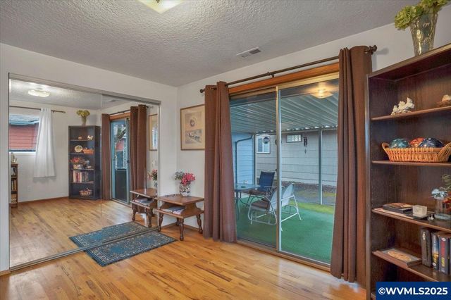 1720 Jansen Wy, Woodburn, OR 97071