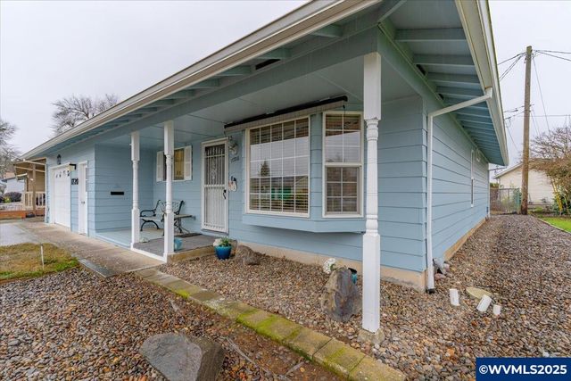 1720 Jansen Wy, Woodburn, OR 97071