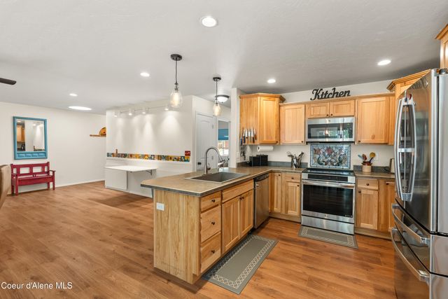 1105 Honeysuckle Ave, Sandpoint, ID 83864