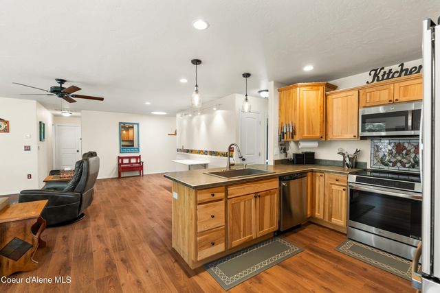 1105 Honeysuckle Ave, Sandpoint, ID 83864