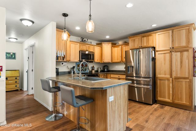 1105 Honeysuckle Ave, Sandpoint, ID 83864