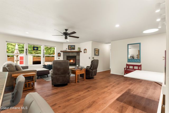 1105 Honeysuckle Ave, Sandpoint, ID 83864