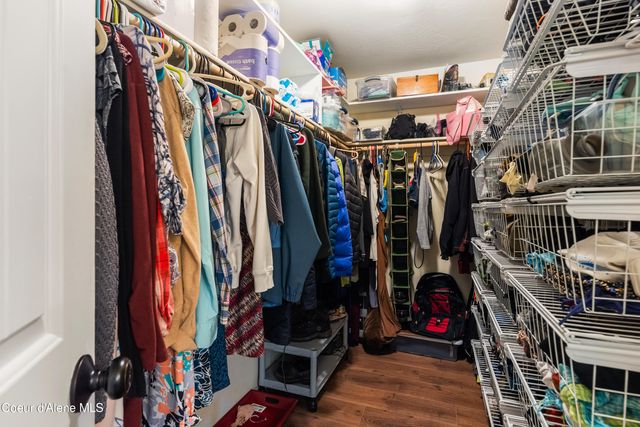 1105 Honeysuckle Ave, Sandpoint, ID 83864