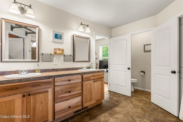 1105 Honeysuckle Ave, Sandpoint, ID 83864