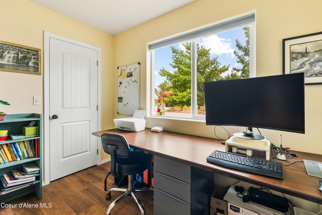 1105 Honeysuckle Ave, Sandpoint, ID 83864