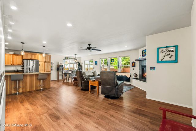 1105 Honeysuckle Ave, Sandpoint, ID 83864