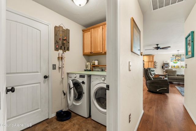 1105 Honeysuckle Ave, Sandpoint, ID 83864