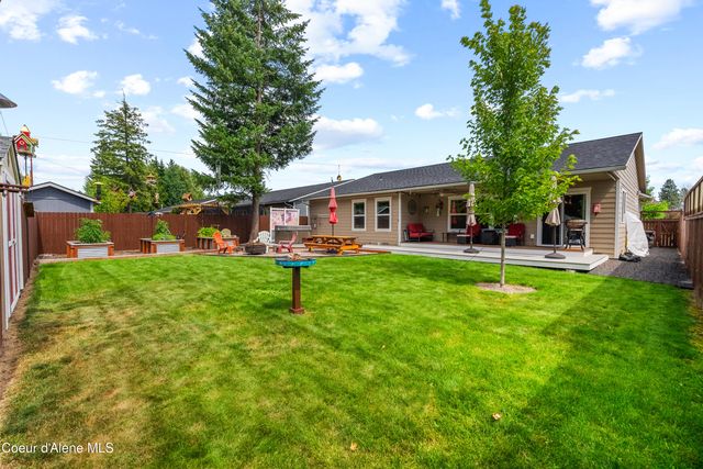 1105 Honeysuckle Ave, Sandpoint, ID 83864