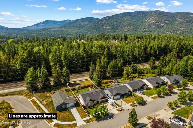 1105 Honeysuckle Ave, Sandpoint, ID 83864