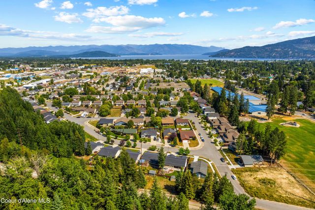 1105 Honeysuckle Ave, Sandpoint, ID 83864