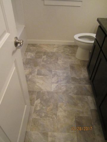 215 S C Street, Phoenix, OR 97535