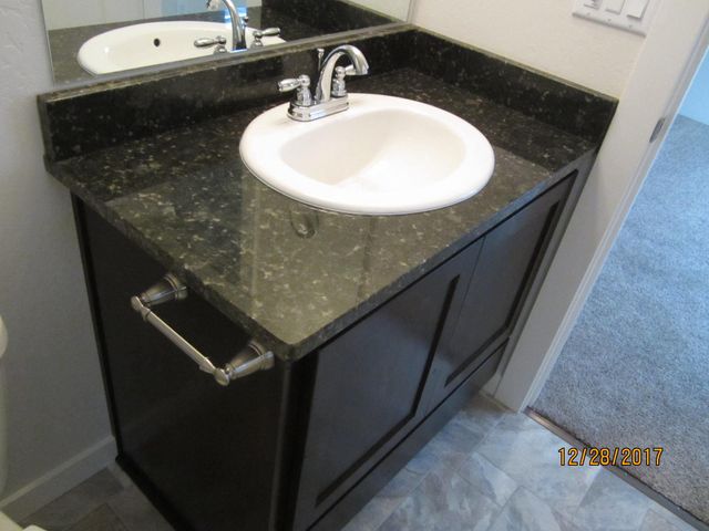 215 S C Street, Phoenix, OR 97535