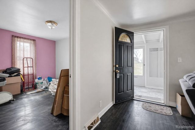 13343 N Fenton Road, Fenton Charter Township, MI 48430