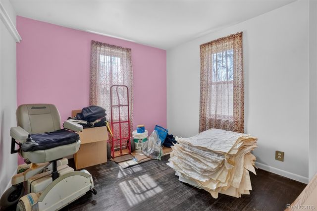 13343 N Fenton Road, Fenton Charter Township, MI 48430