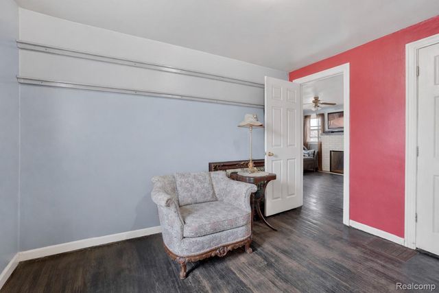 13343 N Fenton Road, Fenton Charter Township, MI 48430