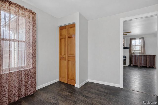 13343 N Fenton Road, Fenton Charter Township, MI 48430