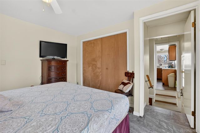 13343 N Fenton Road, Fenton Charter Township, MI 48430