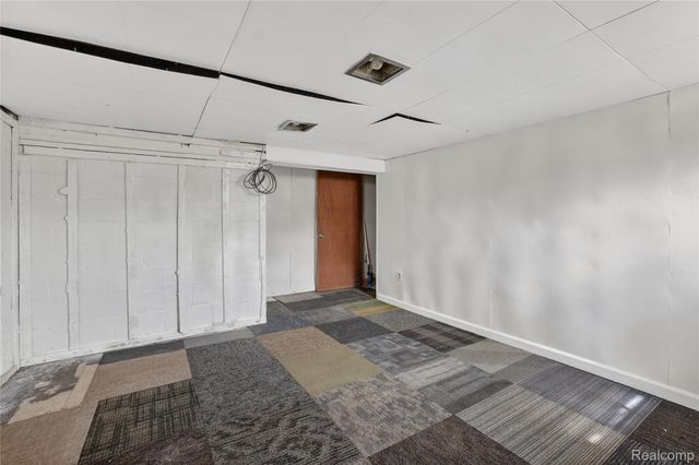 13343 N Fenton Road, Fenton Charter Township, MI 48430